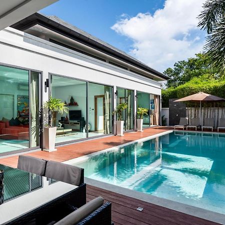 Crystal Pool Villa Rawai Exterior photo